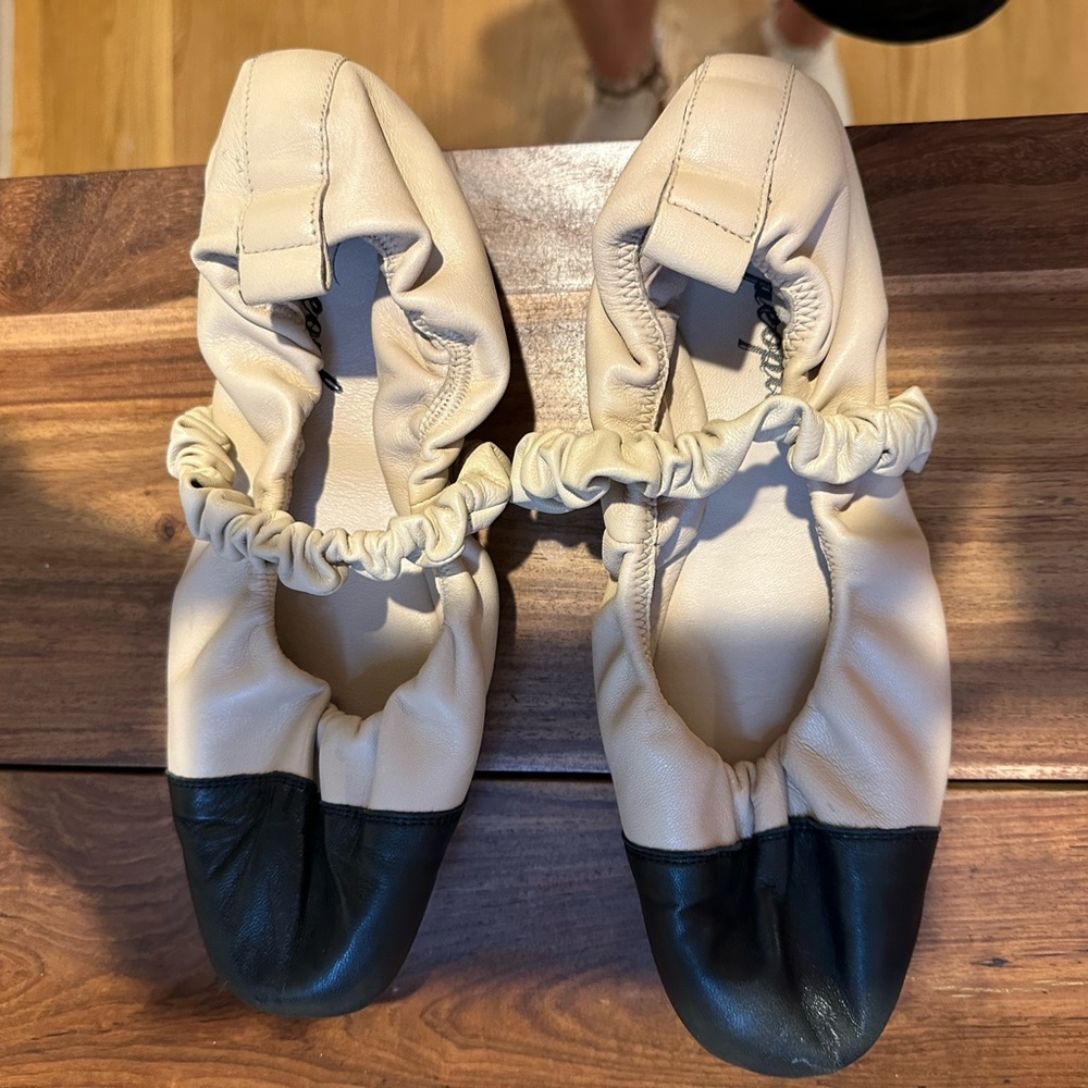 Never worn, Free People MadelineTwo-Tone Flats